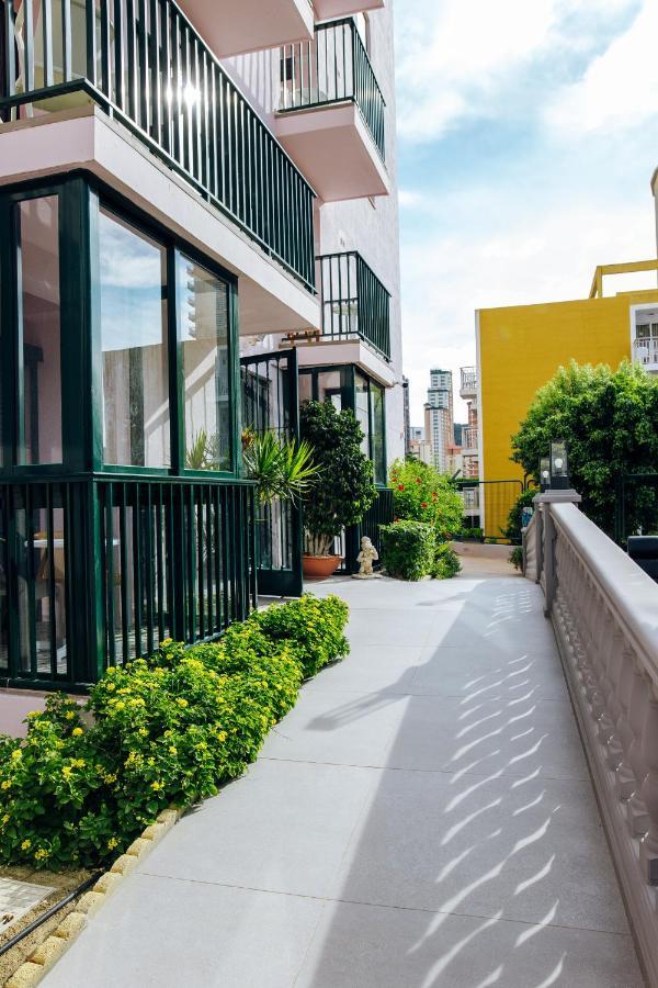 Apartamentos Palm Court ベニドルム エクステリア 写真